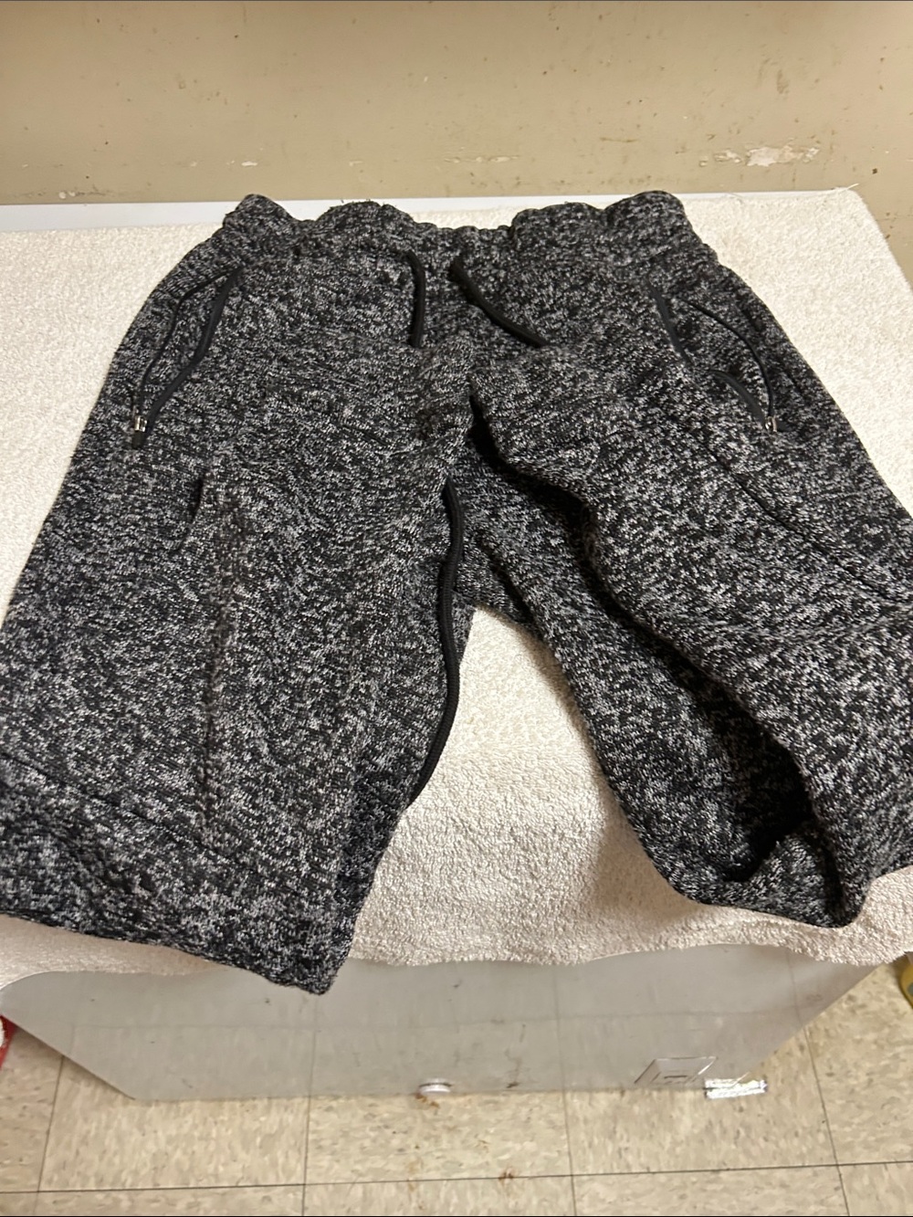 Rue21 Black & Gray Marled Jogger Sweatpants